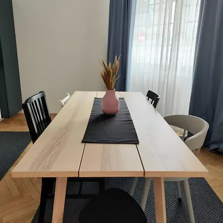 Apartment Centre Place Des Halles